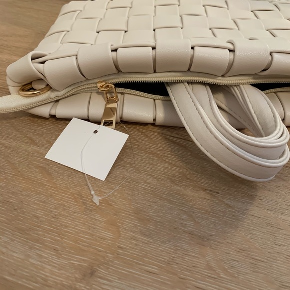 RESERVED • Faux Leather Woven Crossbody Clutch - Picture 4 of 7